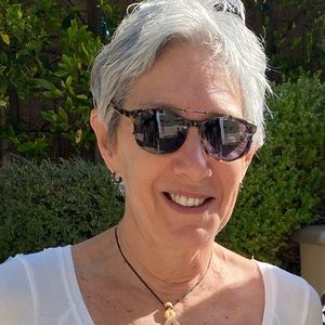 Meet your Posher, Myrna